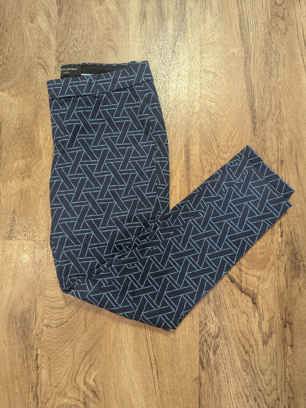 Banana Republic Navy Ankle Pants with Light Blue Geometric Stitch Size 0